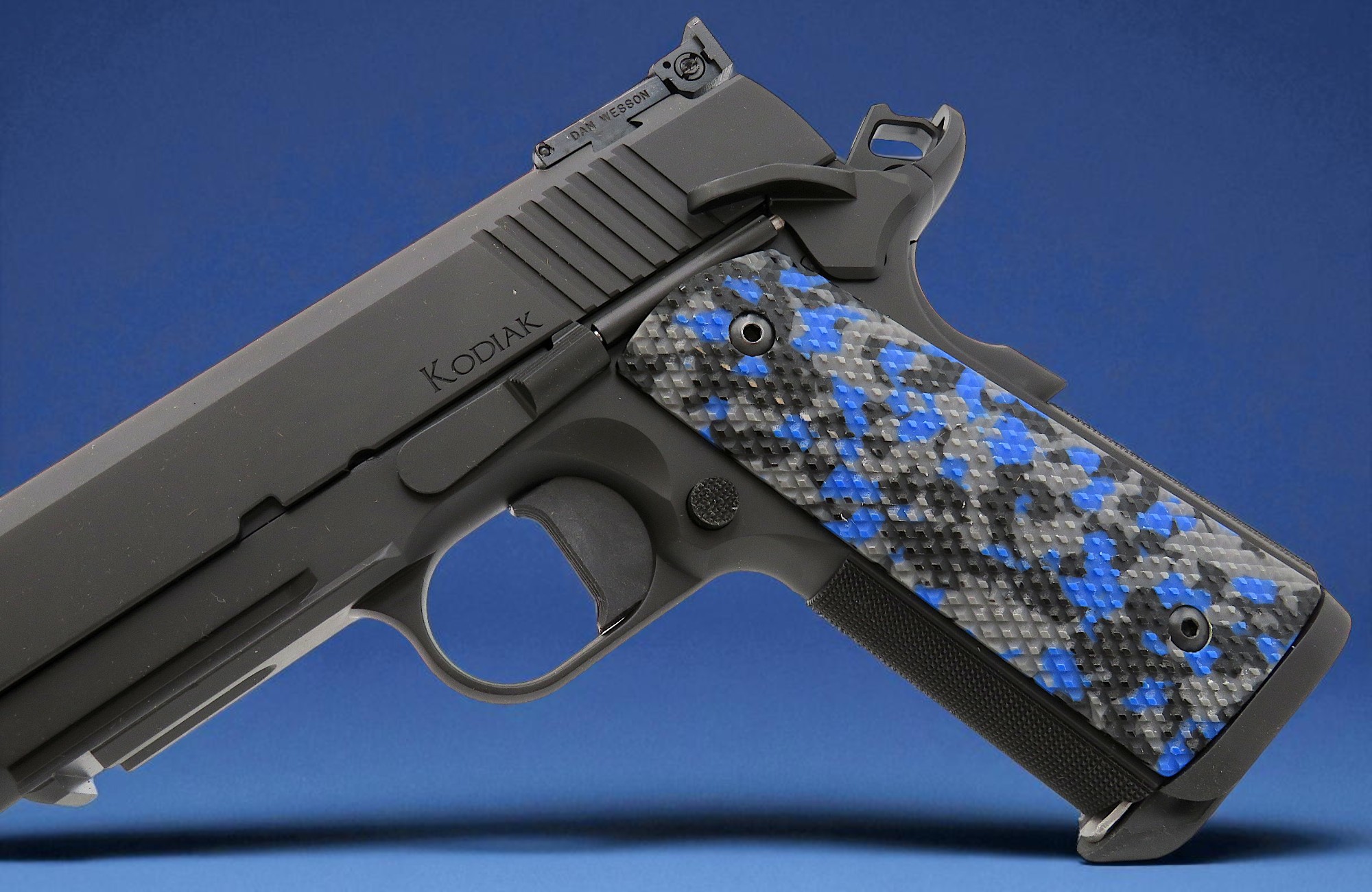 NEW BLACKOUT DAN WESSON 1911 KODIAK 10mm 6" BARREL x2 8+1rds - Image 7