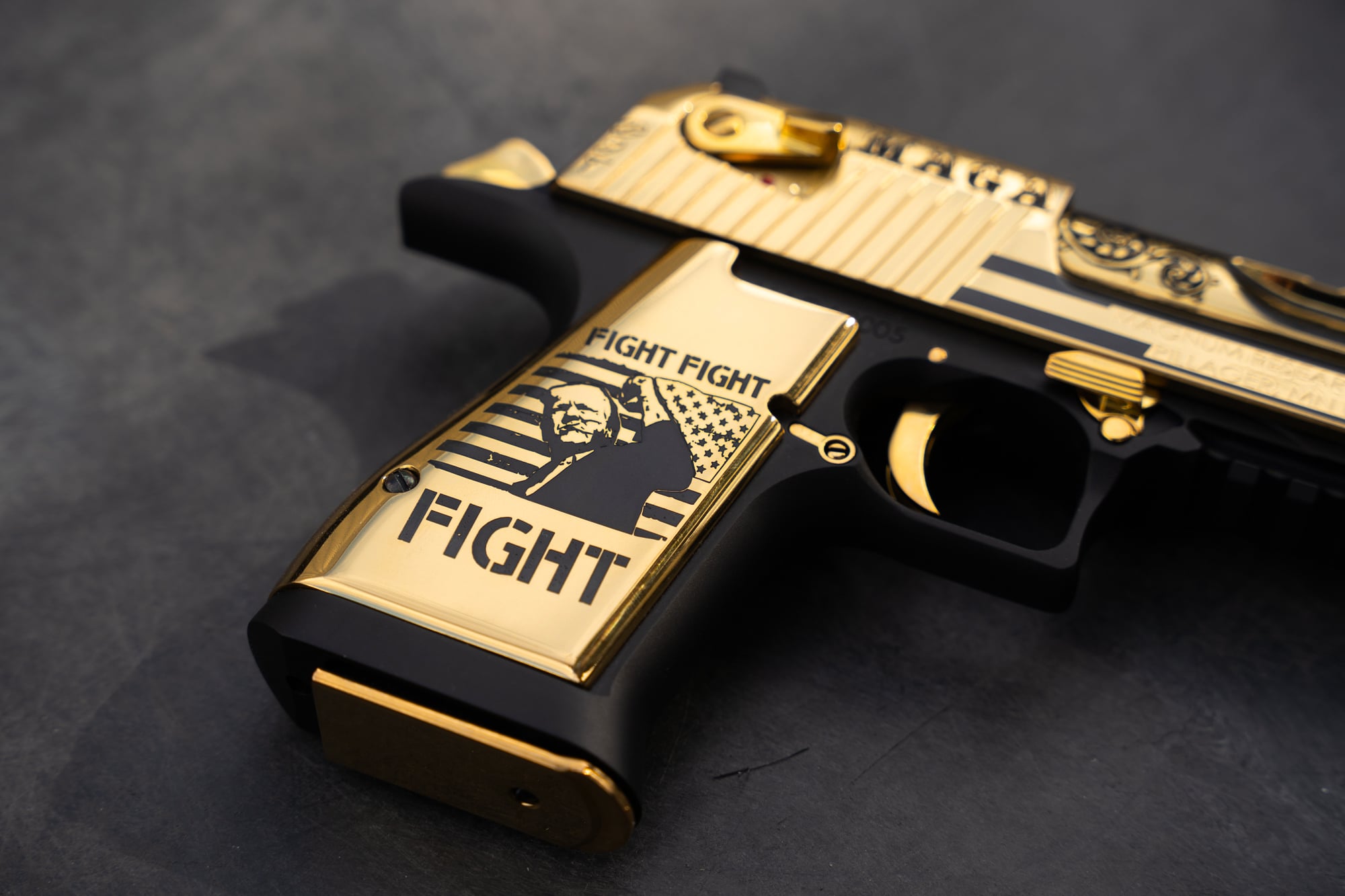 Limited Edition Desert Eagle 50AE TRUMP MAGA 45/47 Gun #005 of 100 MAGA05 - Image 3