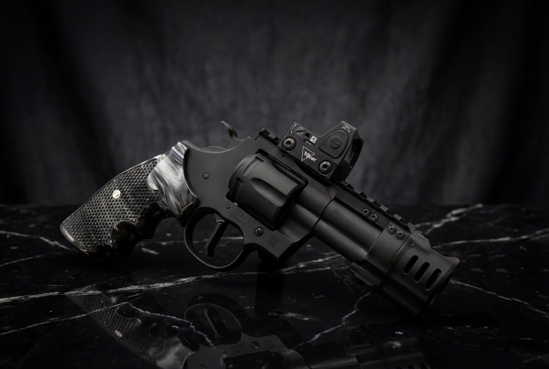 Custom Colt Python 3" Compensated, Pic Rail, RMR Red Dot and Mount, Reactiv Maxx Grips - Image 2
