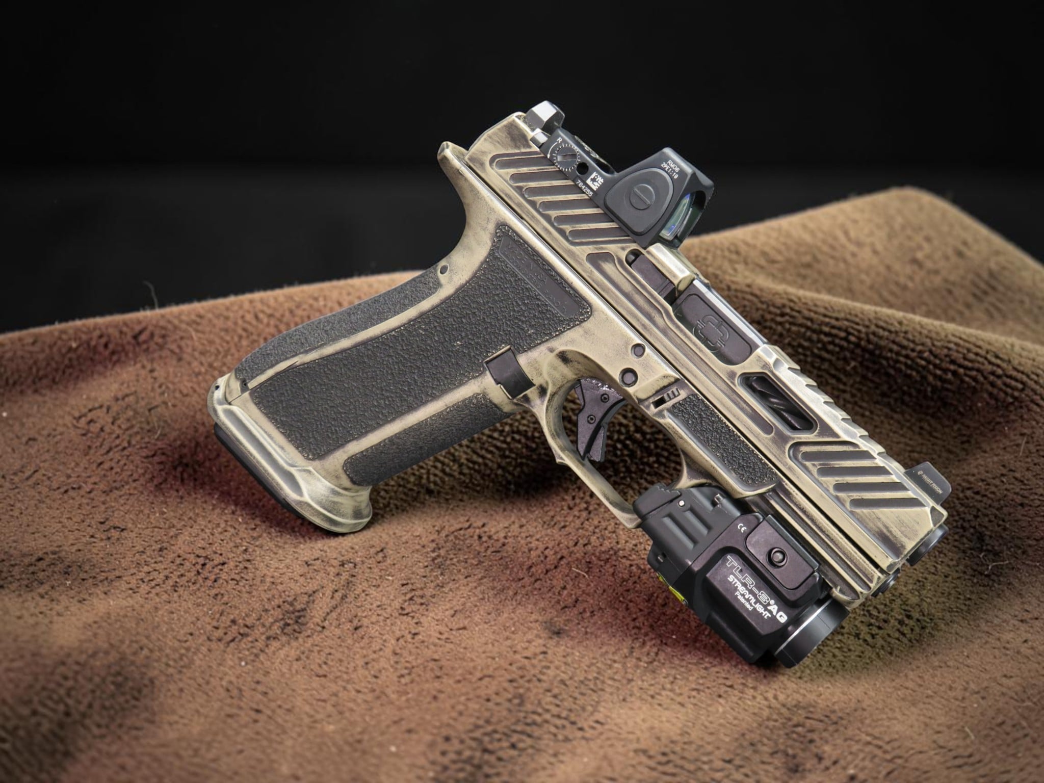 ONE-OF-ONE SHADOW SYSTEMS XR920 ELITE with 10rd Mags, Trijicon RMR and Streamlight TLR-8a G Flex - Image 2
