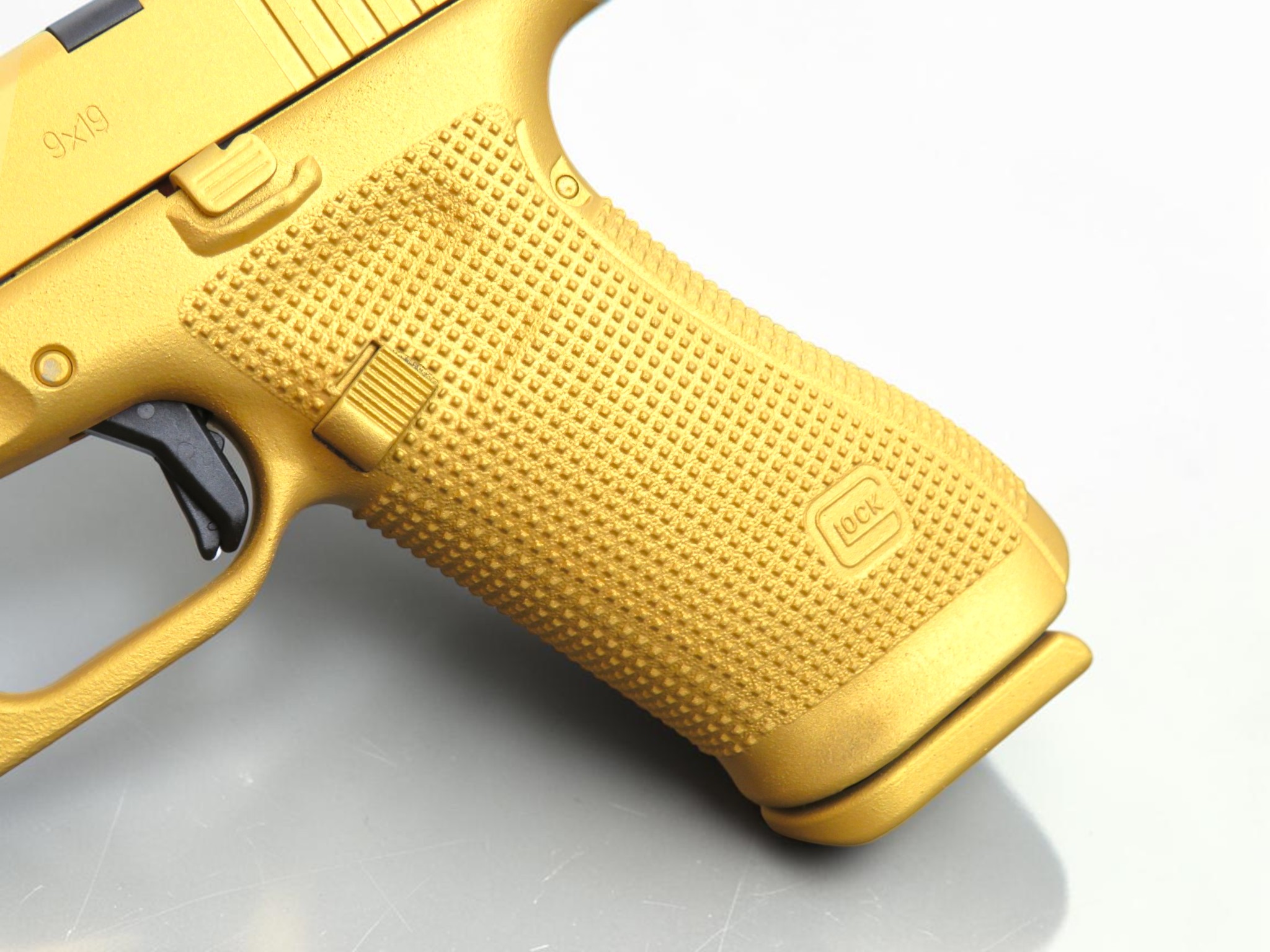 SK Customs Glock 17 Gen 6 MOS GOLD CERAKOTE 17rd Mags - Image 5