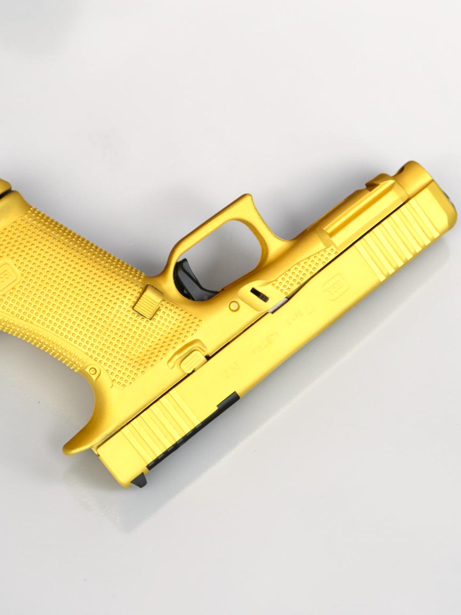 SK Customs Glock 17 Gen 6 MOS GOLD CERAKOTE 17rd Mags - Image 8