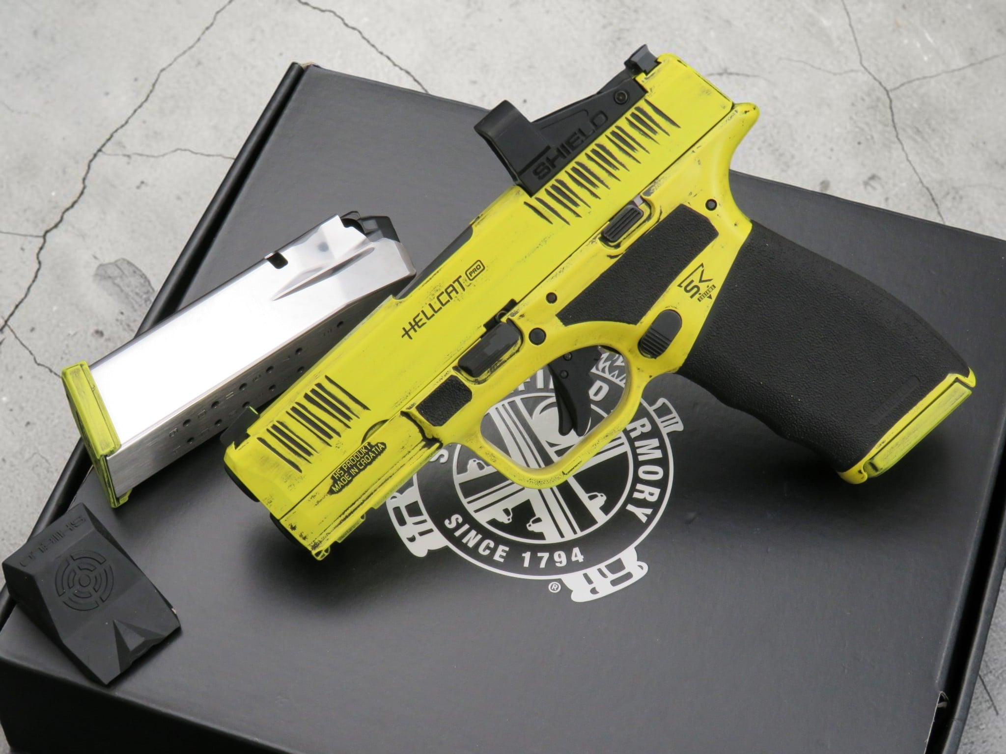 SK Customs Springfield Armory Hellcat Pro OSP Distressed Lemon Zest - Image 2