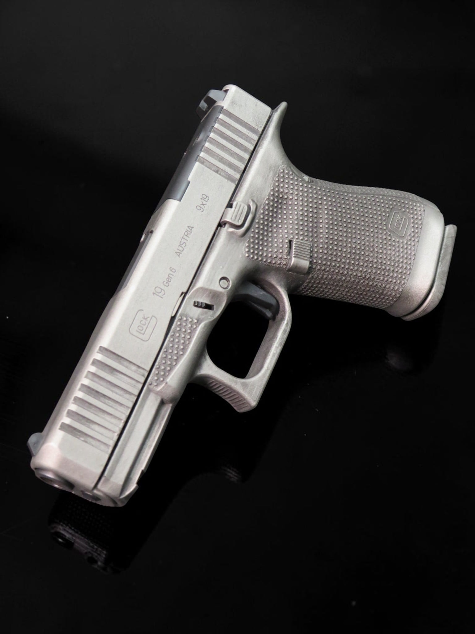 SK Customs Glock 19 Gen 6 MOS Distressed Sniper Gray CERAKOTE 15rd Mags - Image 2