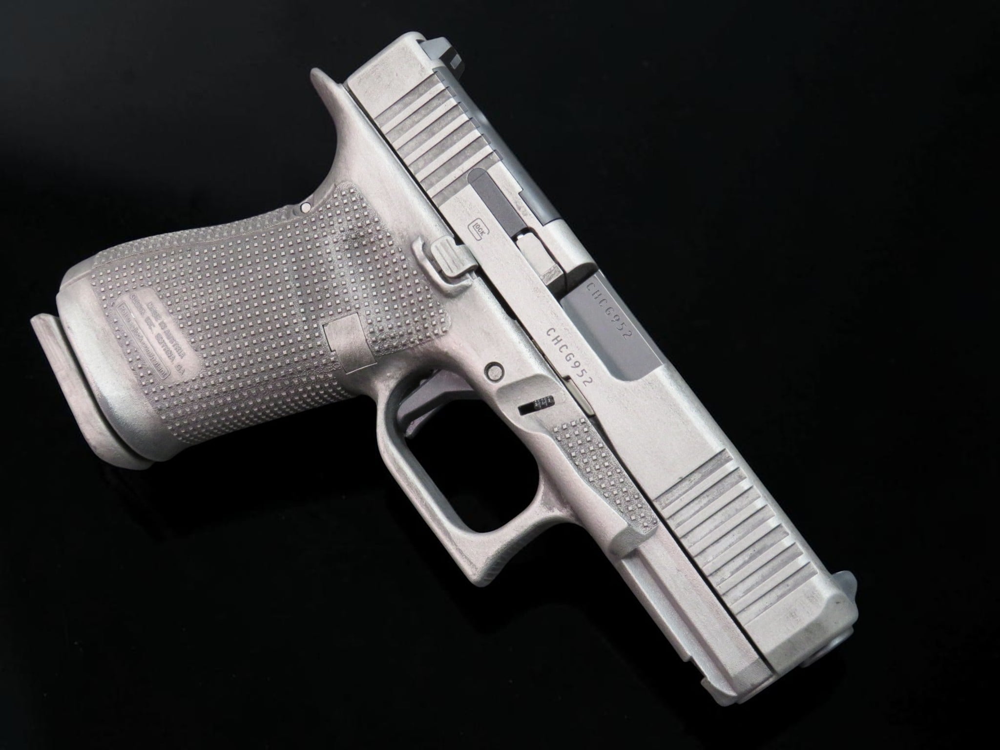 SK Customs Glock 19 Gen 6 MOS Distressed Sniper Gray CERAKOTE 15rd Mags - Image 3