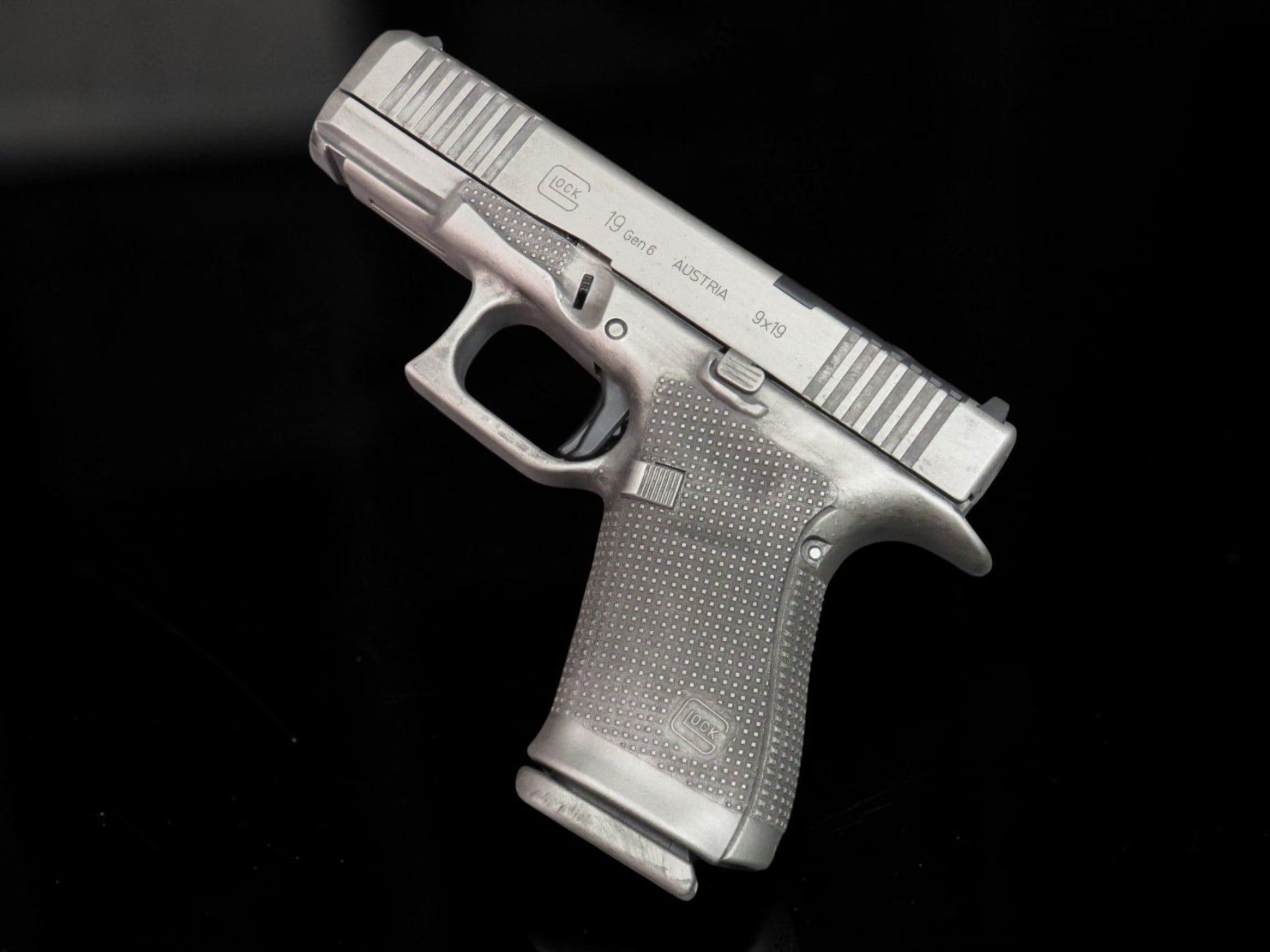 SK Customs Glock 19 Gen 6 MOS Distressed Sniper Gray CERAKOTE 15rd Mags - Image 5