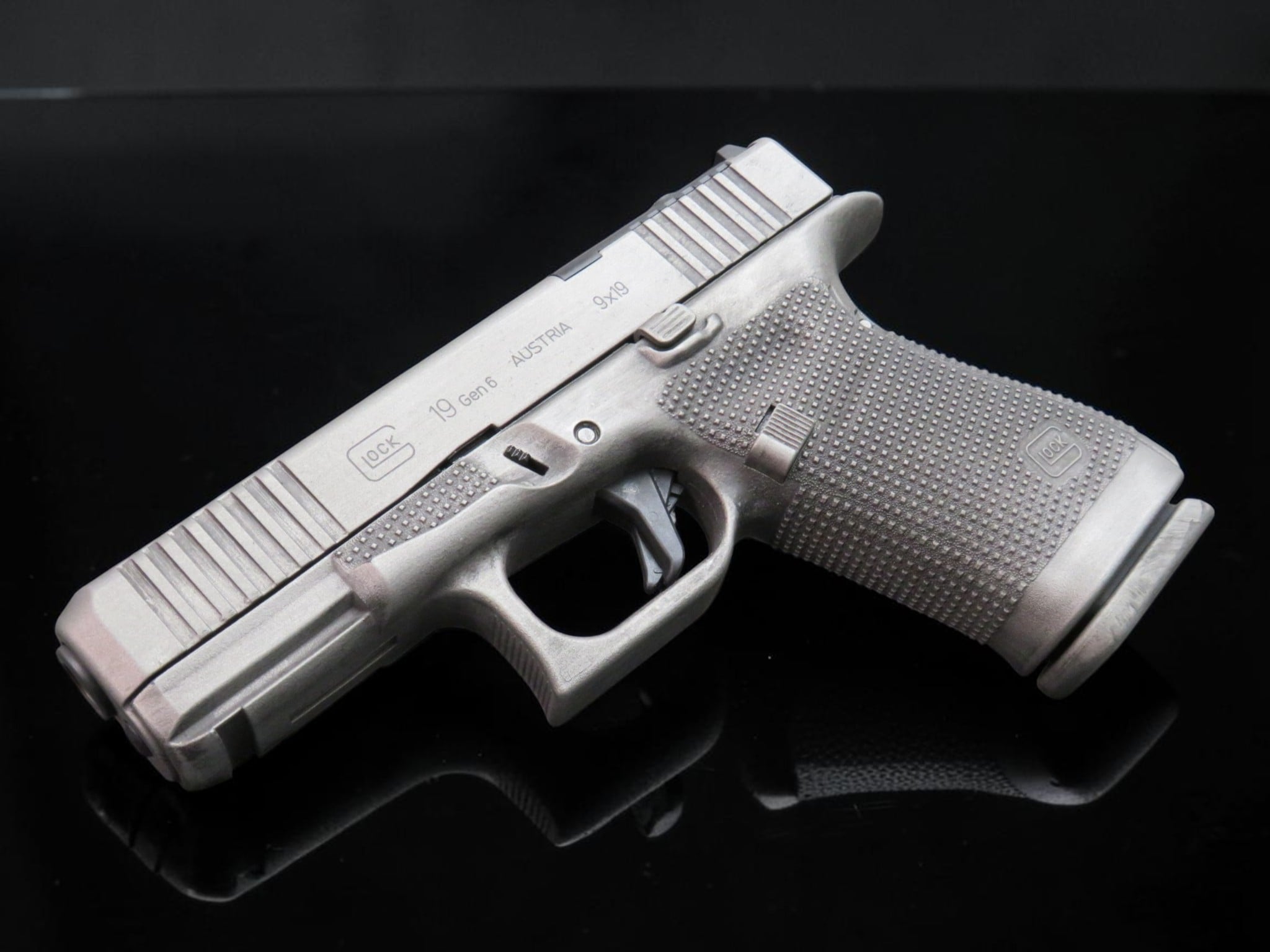 SK Customs Glock 19 Gen 6 MOS Distressed Sniper Gray CERAKOTE 15rd Mags - Image 10