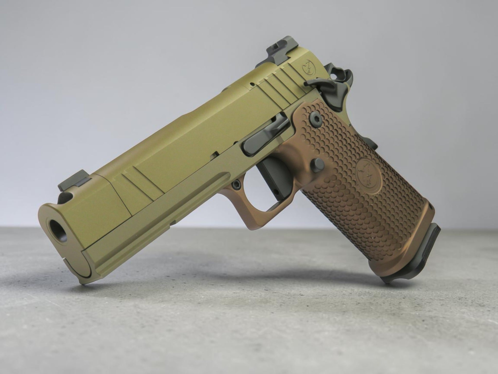 NIGHTHAWK CUSTOM SANDHAWK 2011 IOS 9MM