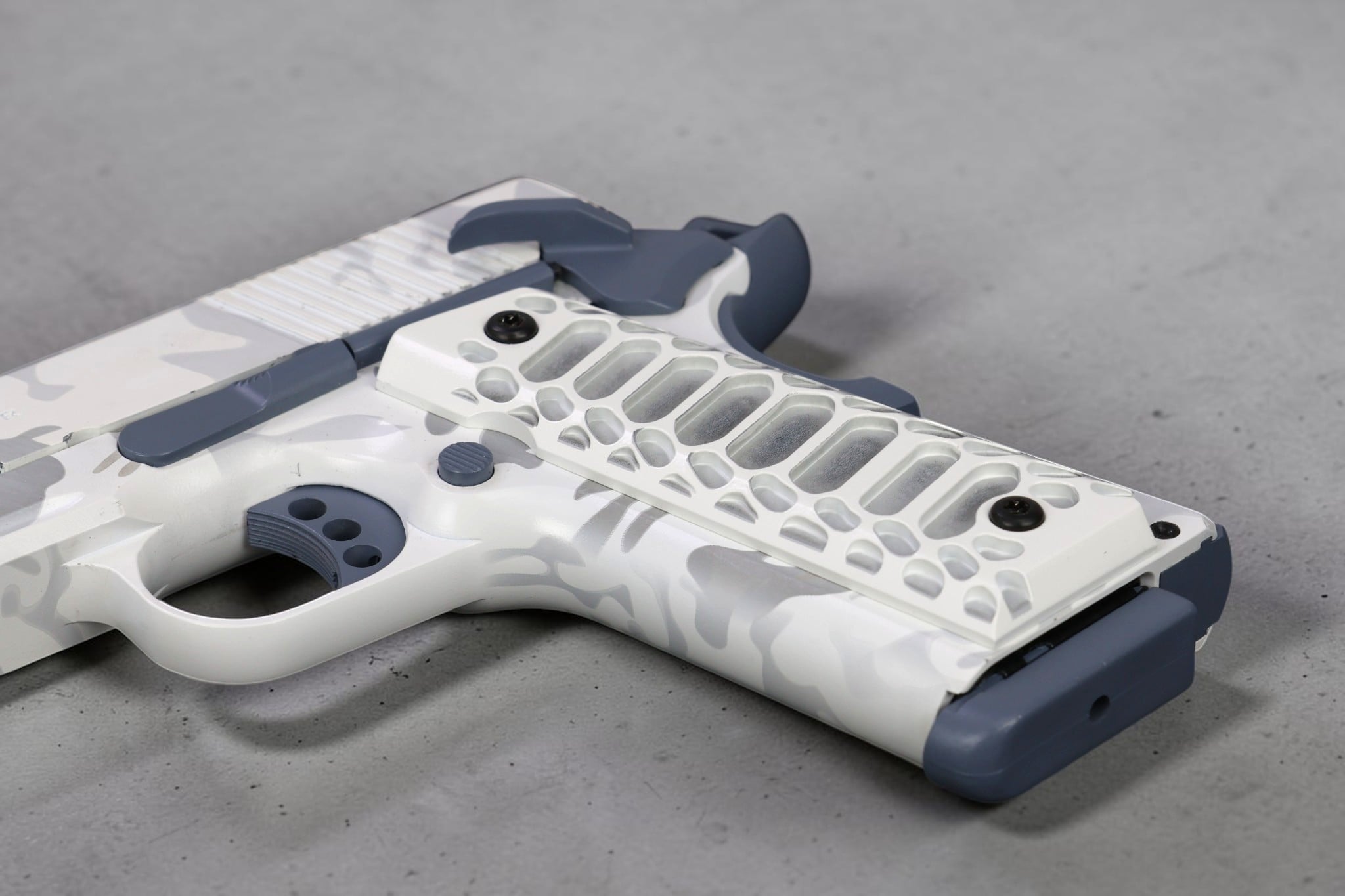 SK CUSTOMS CUSTOM SHOP SPRINGFIELD OPERATOR STORMTROOPER CERAKOTE - Image 7