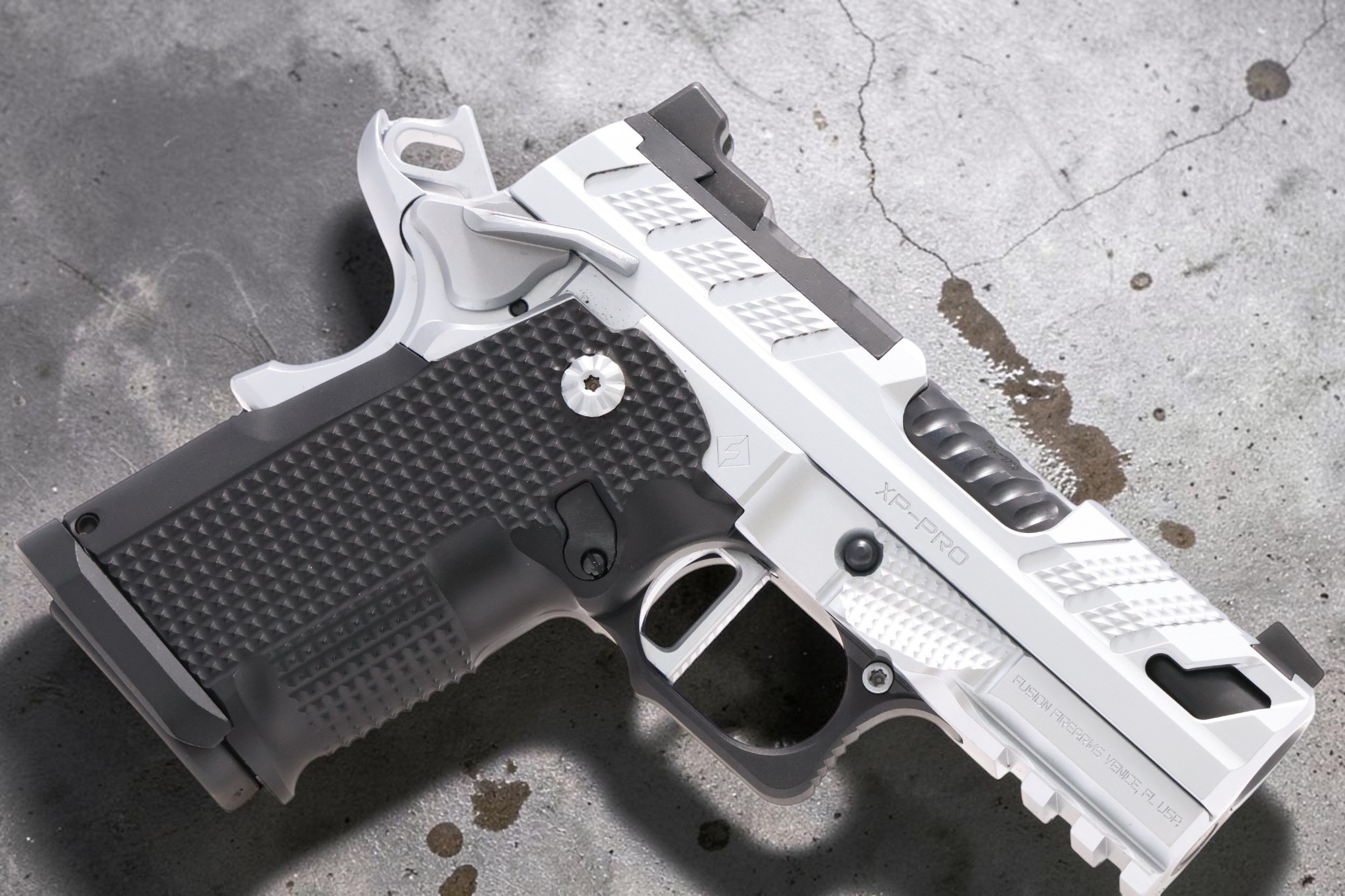 NEW MODEL CUSTOM SHOP XP 3C CHROME AMBI THUMBLEDGE LIMITED EDITION FUSION FIREARMS - Image 4