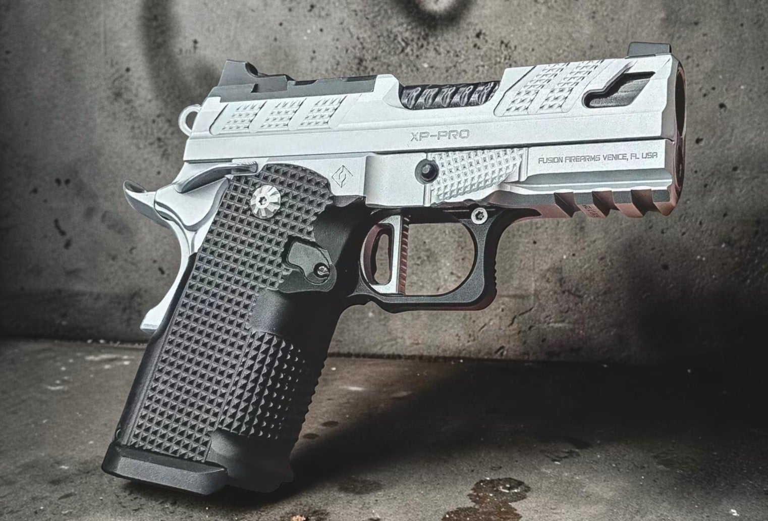 NEW MODEL CUSTOM SHOP XP 3C CHROME AMBI THUMBLEDGE LIMITED EDITION FUSION FIREARMS