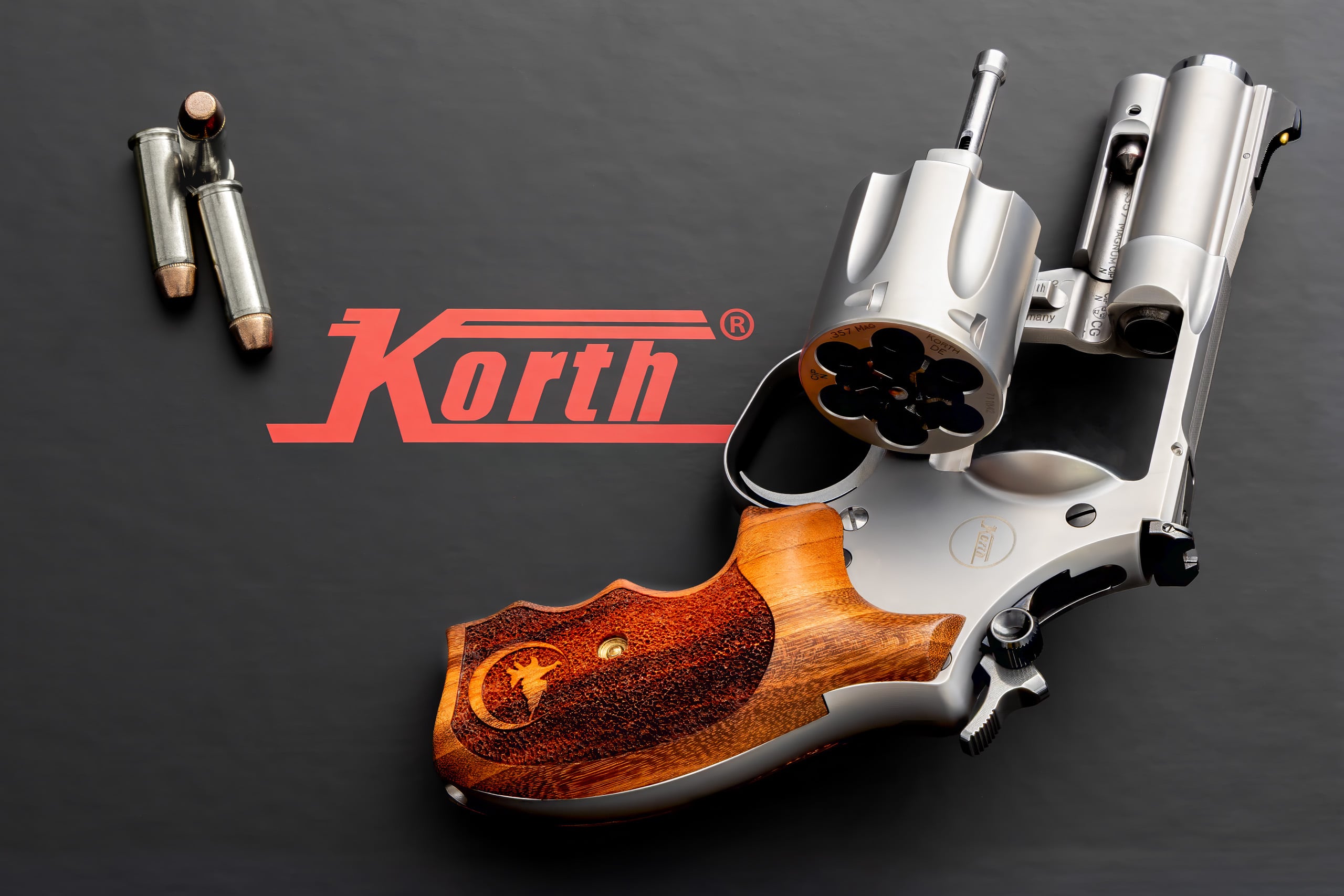 NIGHTHAWK KORTH MONGOOSE SILVER CARRY SPECIAL 2.75" BARREL in 357mag - Image 3
